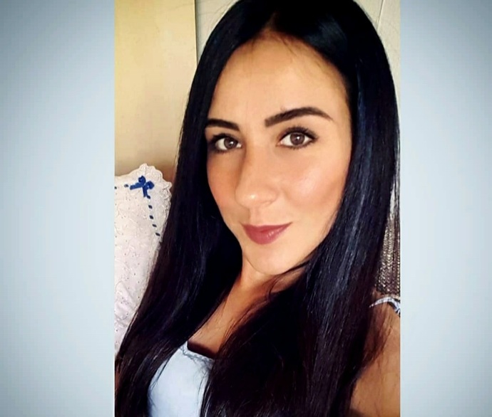 Estetik yaptırmayan bir ben kaldım galiba, sizce dudak dolgusu yaptırmalı mıyım🙈 ?