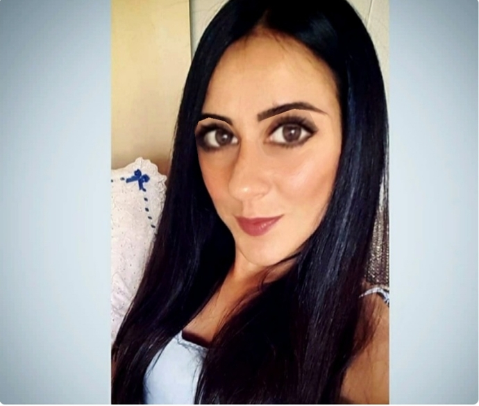 Estetik yaptırmayan bir ben kaldım galiba, sizce dudak dolgusu yaptırmalı mıyım🙈 ?