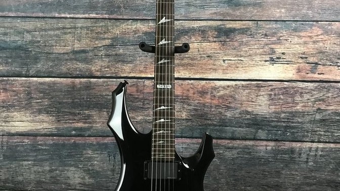 Bu gitarlardan hangisini alırdınız?