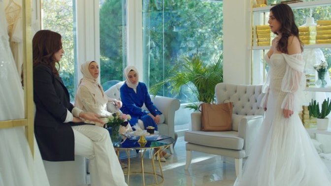 Düğün alışverinde gelinlik alırken yanında diğer alınanlar neler?