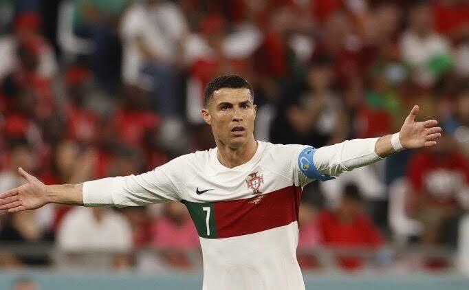 Portekizli futbolseverlerin %70lik bölümü Ronaldo oynamasın demiş. Sizce oynasın mı?