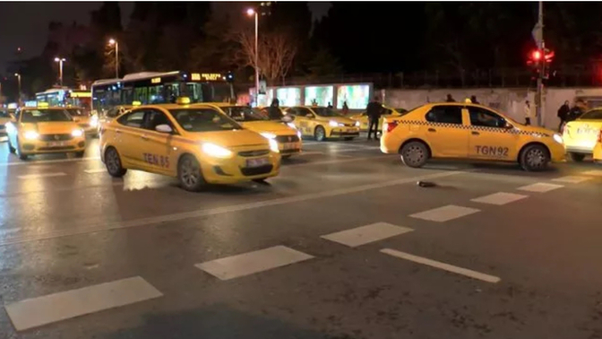 Dün akşam yapılan taksi konvoyu. Sizce hangi taraf haklı?