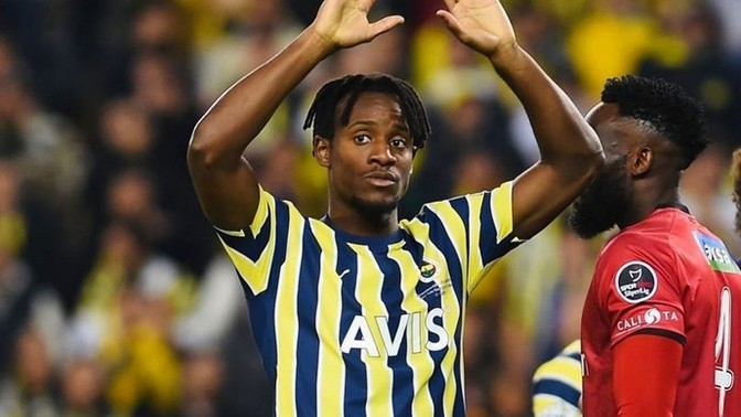 Fenerbahçeli futbolculardan en çok kimi seviyorsunuz?