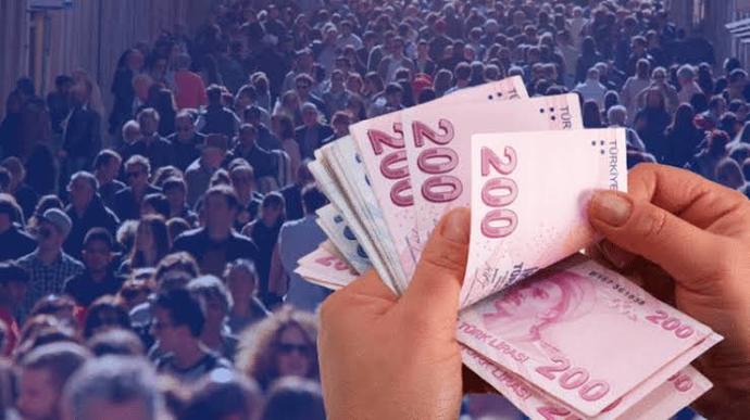 DİSK: “Asgari ücret talebimiz 13 bin 200 lira.” dedi. Sizce asgari ücret kaç ₺ olmalı?