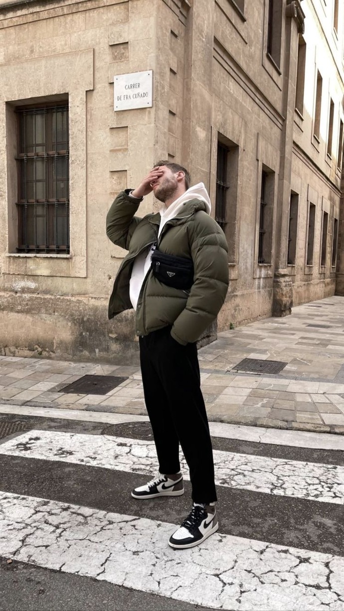 Kadife pantolon giyiyor musunuz yoksa demode mi geliyor?