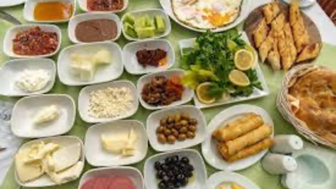 Bu sabah kahvaltınızda neler yediniz ve kiminle?