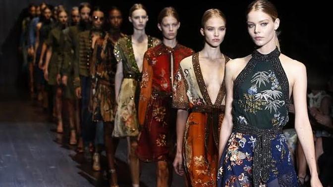Defile izlemeyi seviyor musunuz?