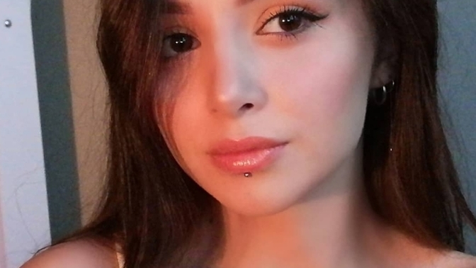 Bu kiz guzel mi melis sezen benziyormu?