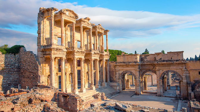 İstanbulun çok gezilmeyen/bilinmeyen tarihi/turistik mekanlarını bilen var mı?
