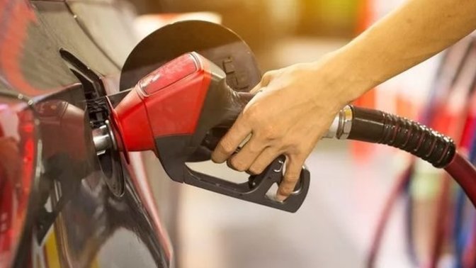 Benzine 2.13 TL, motorine 1.88 TL indirim geliyor! Bu indirimler yeterli olur mu?