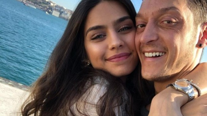 Mesut Özil nasıl bir futbolcu sizce?