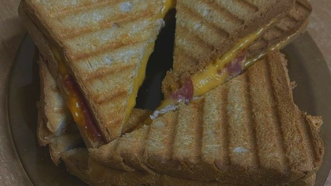 Tost, tost ekmeğine mi somun ekmeğine mi yapılmalı?