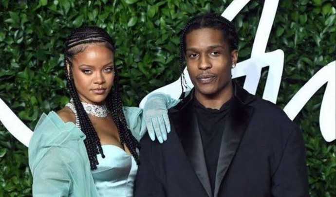 Rihanna ve sevgilisini beğeniyor musunuz?