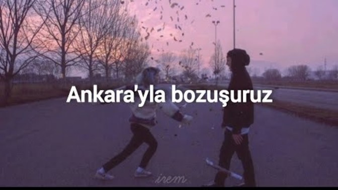 Dinlerken sesinin büyüsüne kapıldığınız bir şarkıcı var mı ve varsa hangi şarkısı?