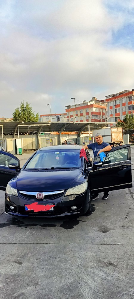 Siyah araba mı kır gösterir beyaz araba mı?