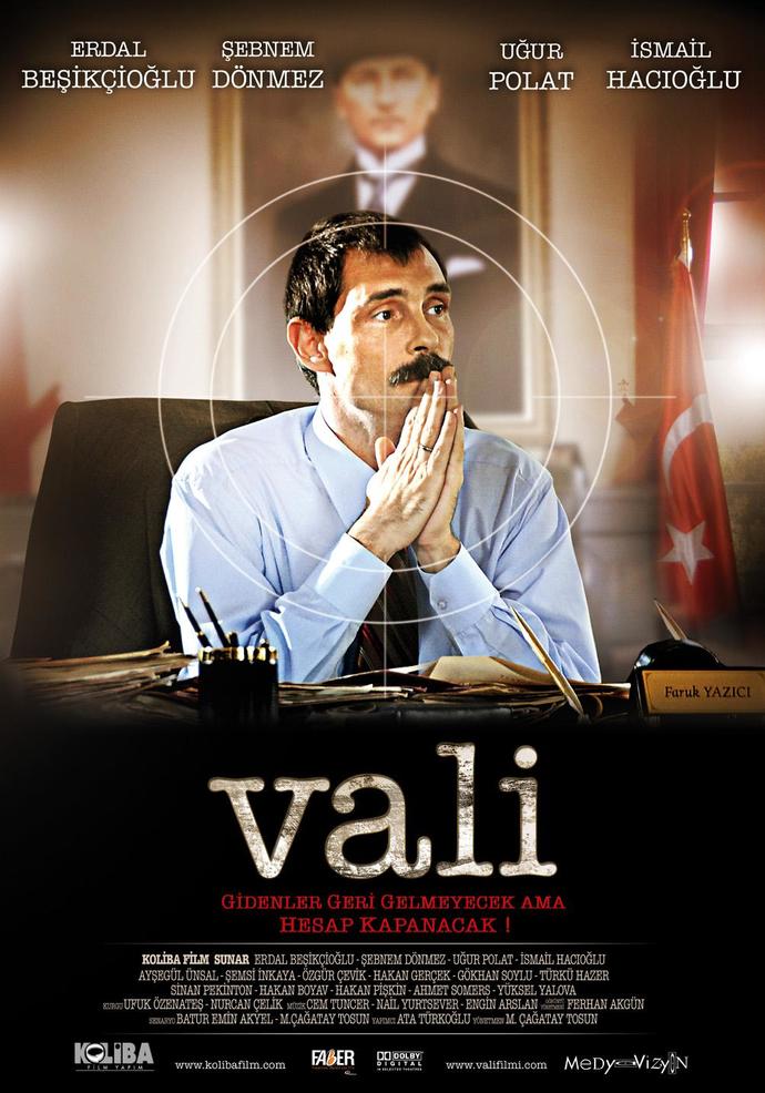 Vali dizisini ve filmini izleyen var mı KS halkı neler düşünüyorsunuz?