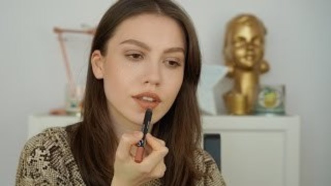 Her makyaj yaptığında makyaj bazı kullanır mısın?