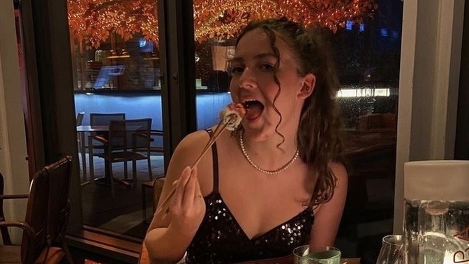 Gece acıktığında saat kaç olursa olsun dışarı çıkar mısın?