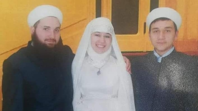 Hiranur Vakfında Söz Konusu Geçen Kızın Evlendiği Zamanki Düğün Fotoğrafı Ortaya Çıktı. Hani 6 yaşındaydı bu 🤔?