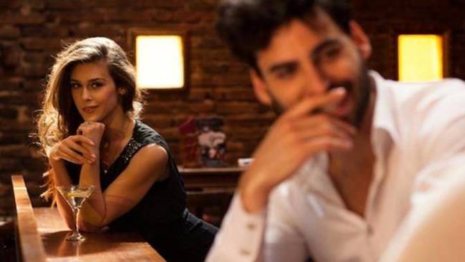 Yeni tanıştığın karşı cinse telefonunu hemen verir misin?