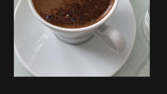 Yeni evli arkadaşım evine davet etti ve ikramlık olarak önüme şunları koydu. Görüşmeyi kesmeli miyim?
