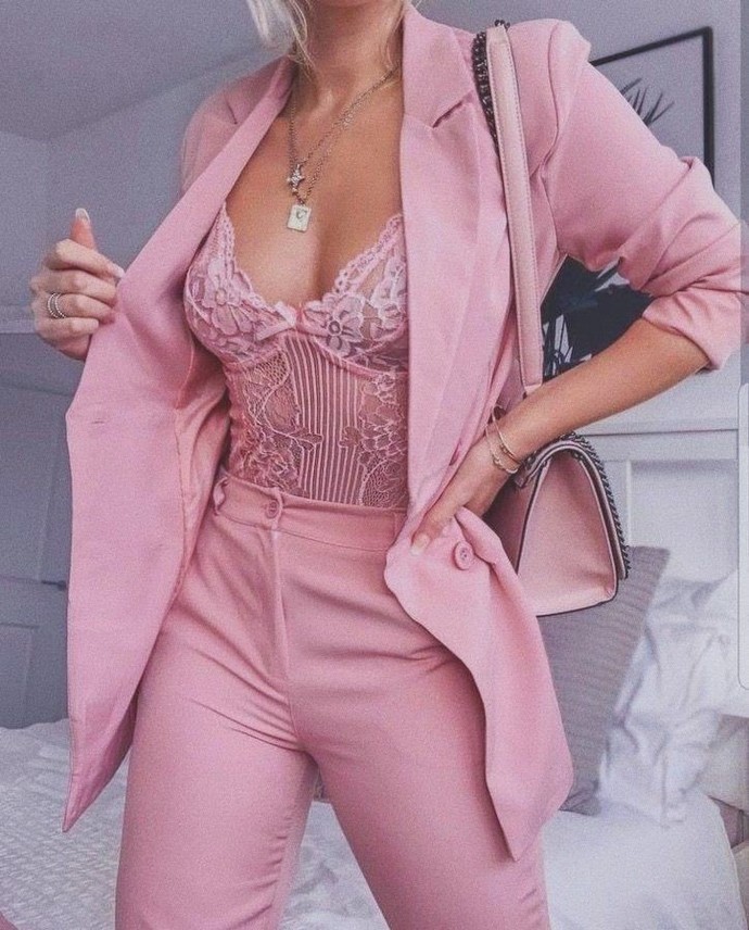 Pembe ne kadar güzel kızlar nasıl buldunuz?