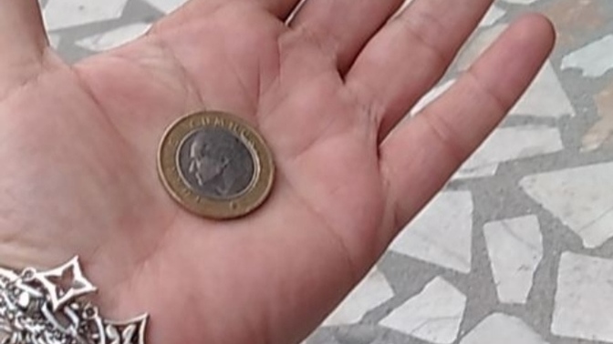 Arkadaşıma yazı tura oynayalım mı diyorum ; parayı nerden buldun diyor 😂 fakir olduğunuzu gösteren bir örnek verebilirmisiniz?