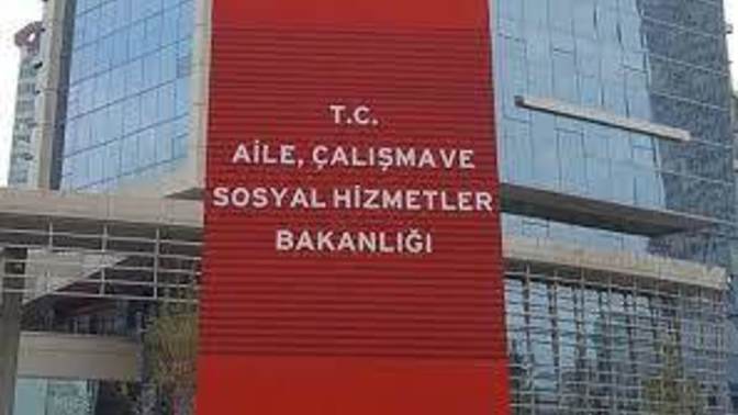 Aile ve Sosyal Hizmetler Bakanlığı harekete geçtiğini duyurdu! Sizce neden hâlâ bu olayı savunanlar var?