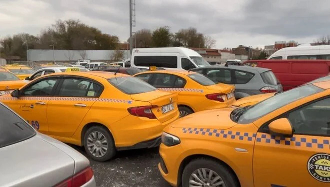İstanbulda denetimler sonucunda trafikten men edilen taksiler otoparkları doldurmuş. Taksicilerden memnun musunuz?