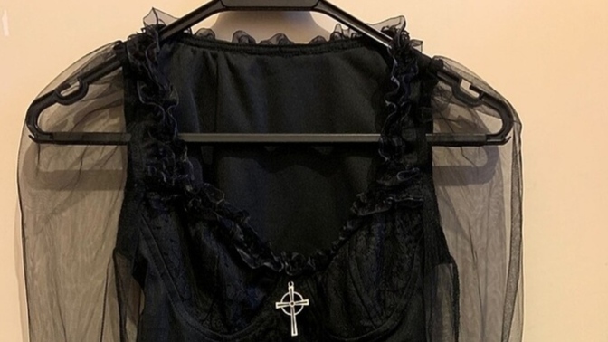 Gothic tarzıma geri mi dönsem?