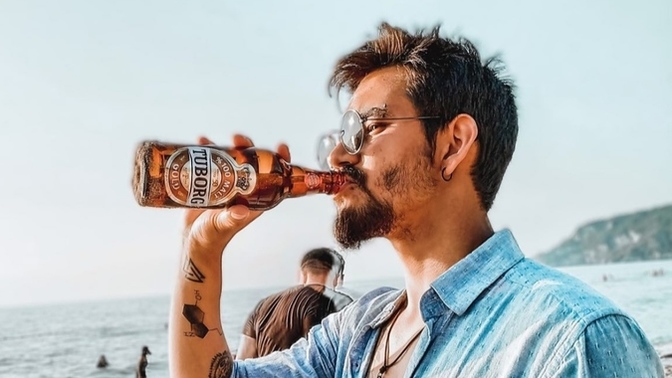 Yaz ayını özleyenler de bugün? Unutamadığın bir tatil fotoğrafını veya anını paylaşabilir misin benimle?