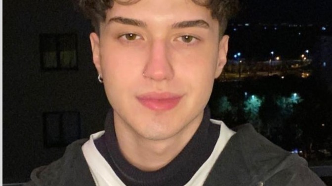 Kızlar Sizce Erkeklerin (Lips) leri Nasıl Olmalı?