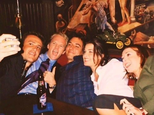 How I Met Your Mother mı yoksa Friends mi?