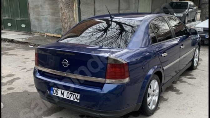 Model yükseltmek için araba satan insanlar hakkında ne düşünüyorsunuz?