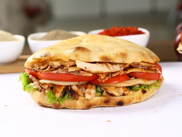 Döner lavaşta mı ekmekte mi daha güzel oluyo?