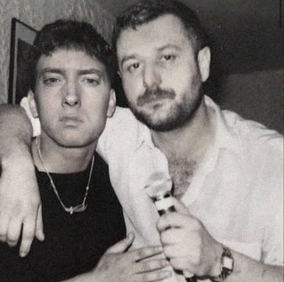 Fatih Terim ve Ronaldinho, CZN Burak'ta bir araya gelmiş. Ne alaka çözebilen var mı :D?