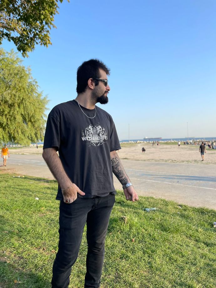 Top sakal gençler de iyi duruyor mu sizce?