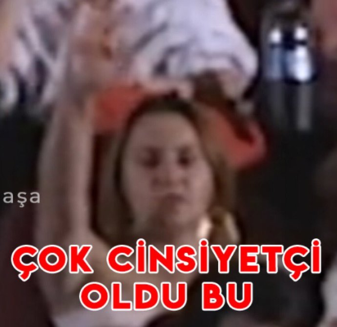 Erkekler sevgilisi olduğu halde neden başka kızlarla konuşur?