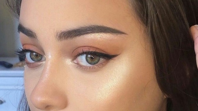 Tek hamlede eyeliner çeken kadın ideal kadın mıdır?