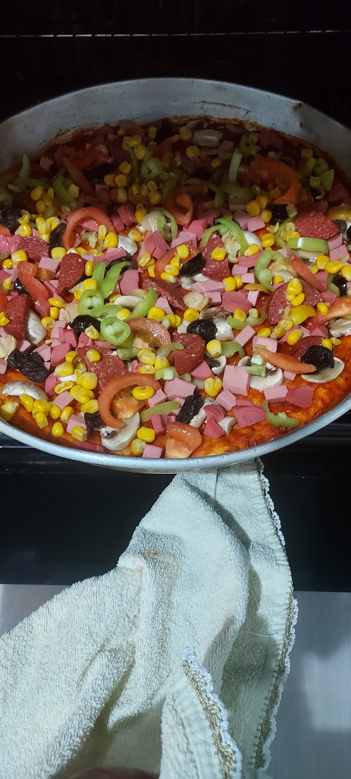 Ev pizzası mı tercih edersin, hazır pizza mı?