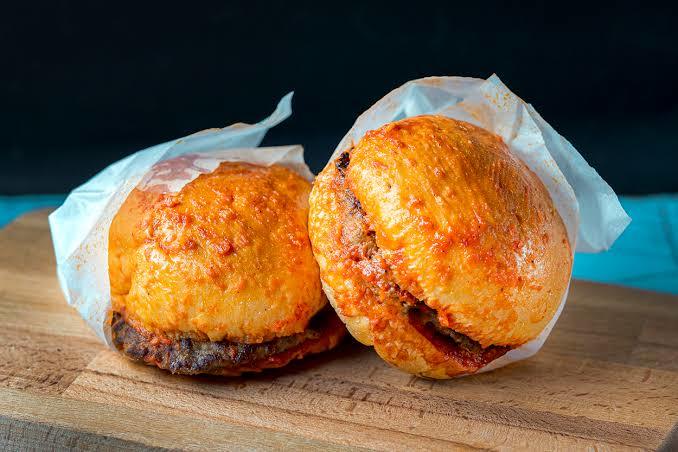 Islak hamburger sever misin, en fazla kaç tane yiyebilirsiniz?