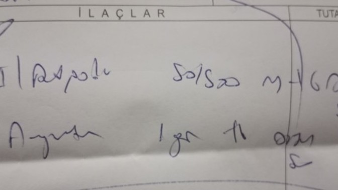 Doktor yazısı okuyabilen var mı?