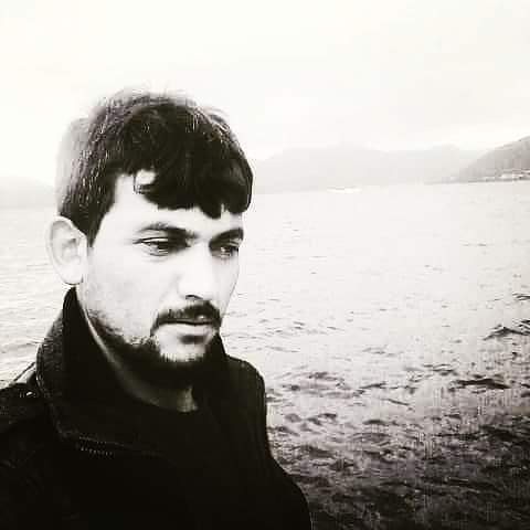 Denize bakarak dinlenecek sarki?