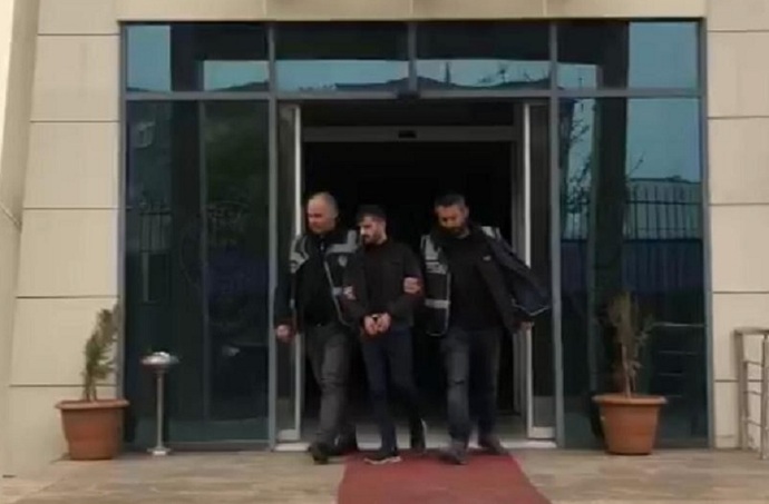 Diyarbakırda 3 cinayetten aranan kişi, kaçmaktan yoruldum diyerek kendini ihbar etmiş. Suç işleyip kaçmak kolay mı?