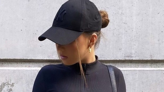 Spor yaparken en rahat ettiğin giysi hangisi?