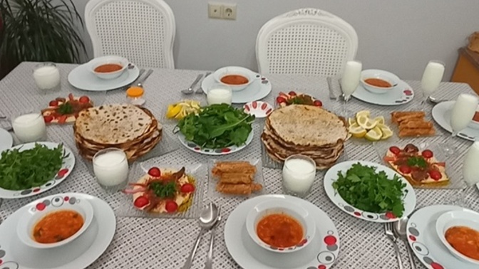 Akşam yemeğinizin menüsü nelerdir?
