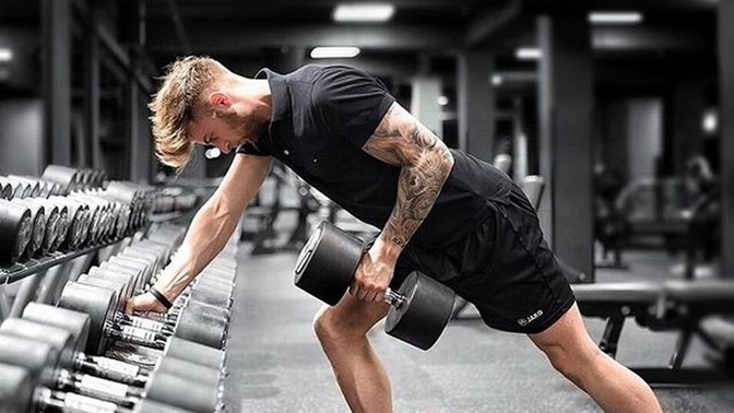 Erkekler kadınları etkilemek için mi spor yapar yoksa kendileri için mi?
