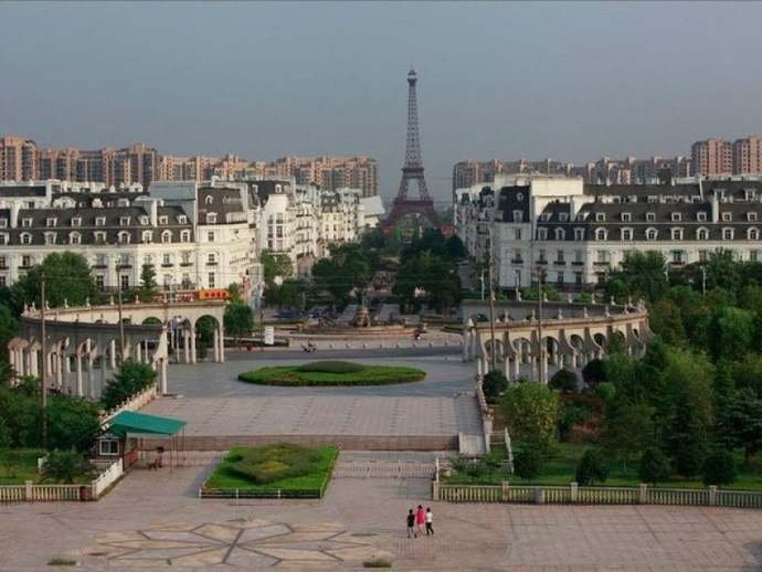 Paris şehrinin Çin'deki taklit şehri