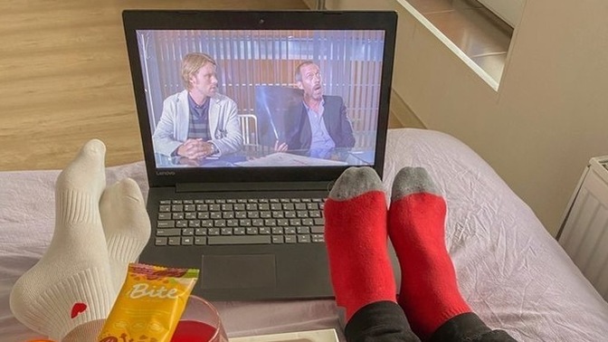 Film zevkinizin uyuşmadığı biriyle olur mu?