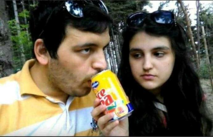 Seninle şöyle olabiliriz demek istediğin kim var?